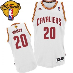 Maillot NBA Swingman Timofey Mozgov #20 Cleveland Cavaliers Home 2015 The Finals Patch Blanc - Homme