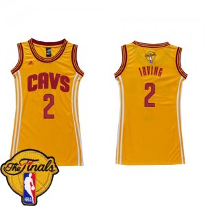 Cleveland Cavaliers Kyrie Irving #2 Dress 2015 The Finals Patch Swingman Maillot d'équipe de NBA - Or pour Femme