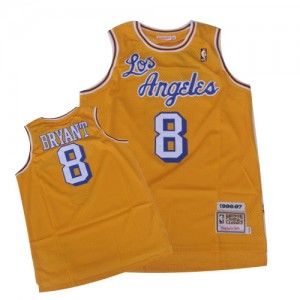 Maillot NBA Or Kobe Bryant #8 Los Angeles Lakers Throwback Crabbed Letter Authentic Homme Mitchell and Ness