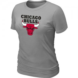 T-shirt principal de logo Chicago Bulls NBA Big & Tall Gris clair - Femme
