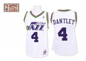 Maillot NBA Blanc Adrian Dantley #4 Utah Jazz Throwback Swingman Homme Mitchell and Ness