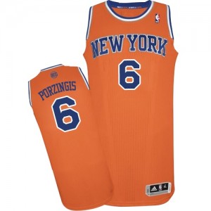 Maillot NBA Orange Kristaps Porzingis #6 New York Knicks Alternate Authentic Homme Adidas