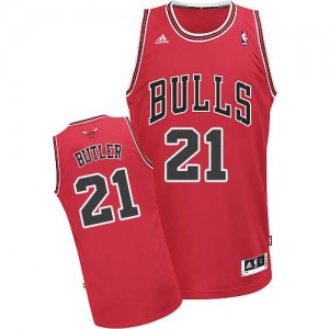 Maillot NBA Chicago Bulls #21 Jimmy Butler Rouge Adidas Swingman Road - Homme