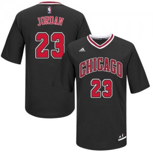 Chicago Bulls #23 Adidas Short Sleeve Noir Swingman Maillot d'équipe de NBA à vendre - Michael Jordan pour Homme