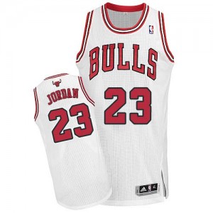 Chicago Bulls #23 Adidas Home Blanc Authentic Maillot d'équipe de NBA Vente - Michael Jordan pour Enfants