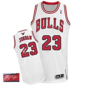 Maillot NBA Blanc Michael Jordan #23 Chicago Bulls Home Autographed Authentic Homme Adidas